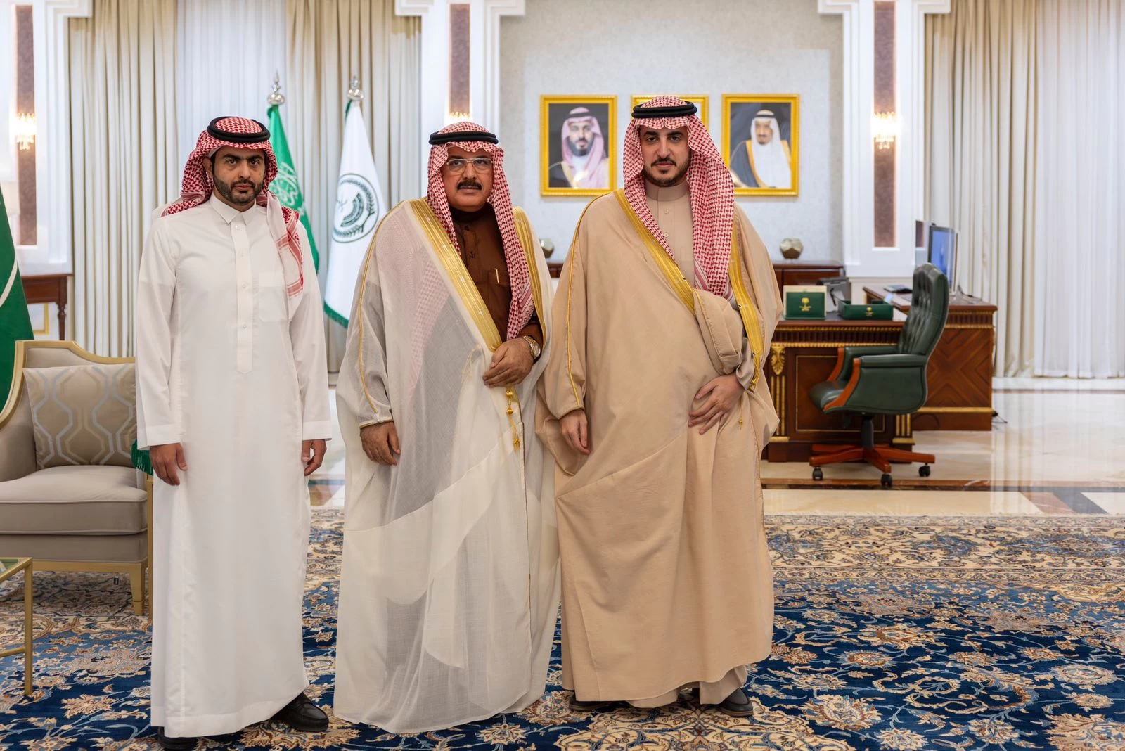 أمير منطقة الجوف يدشن "قناة اليوتيوب" التّابعة لفرع هيئة الصّحفيين السّعوديين بالجوف