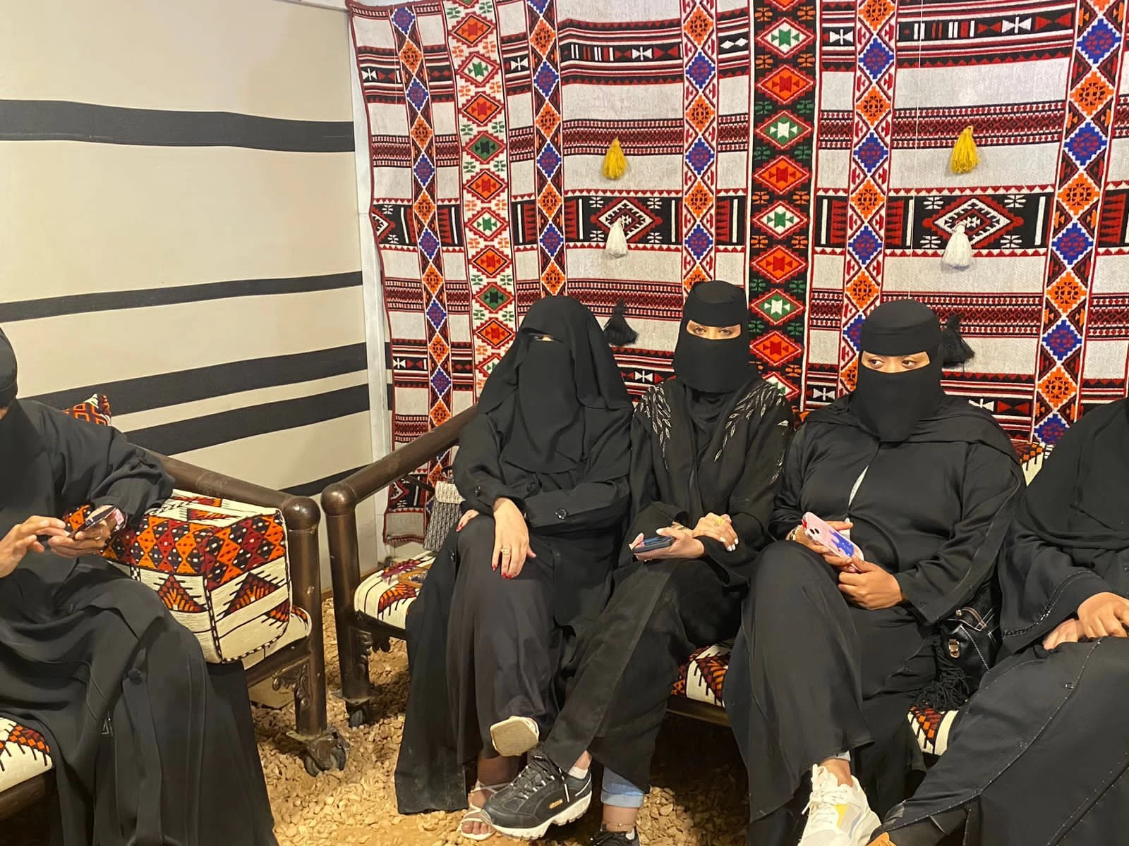 زيارة فريق بصمة الشمال لمخيم عبية بقيادة الإعلامية ريم الشمال تحظى بإعجاب الجميع