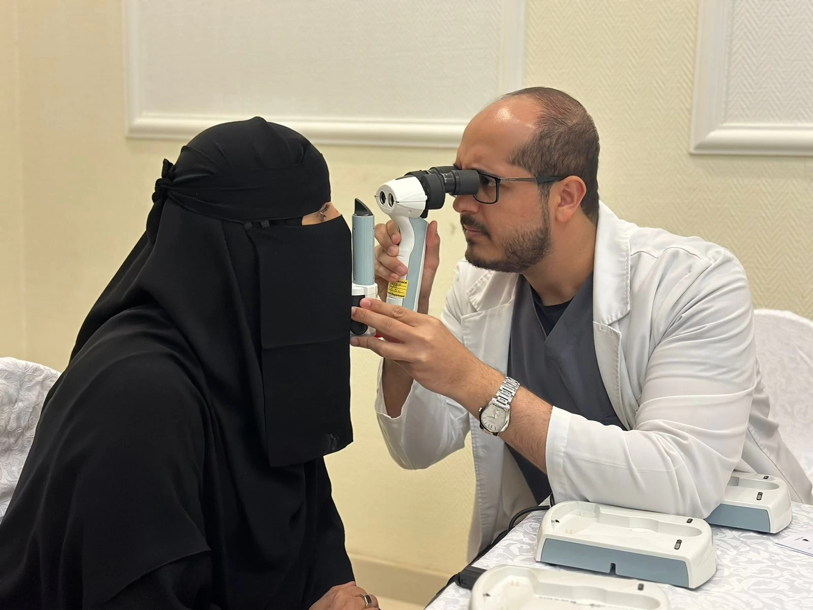 "صحة الرياض" تطلق الحملة التطوعية للفحص الاستكشافي لمرضى الجلوكوما 