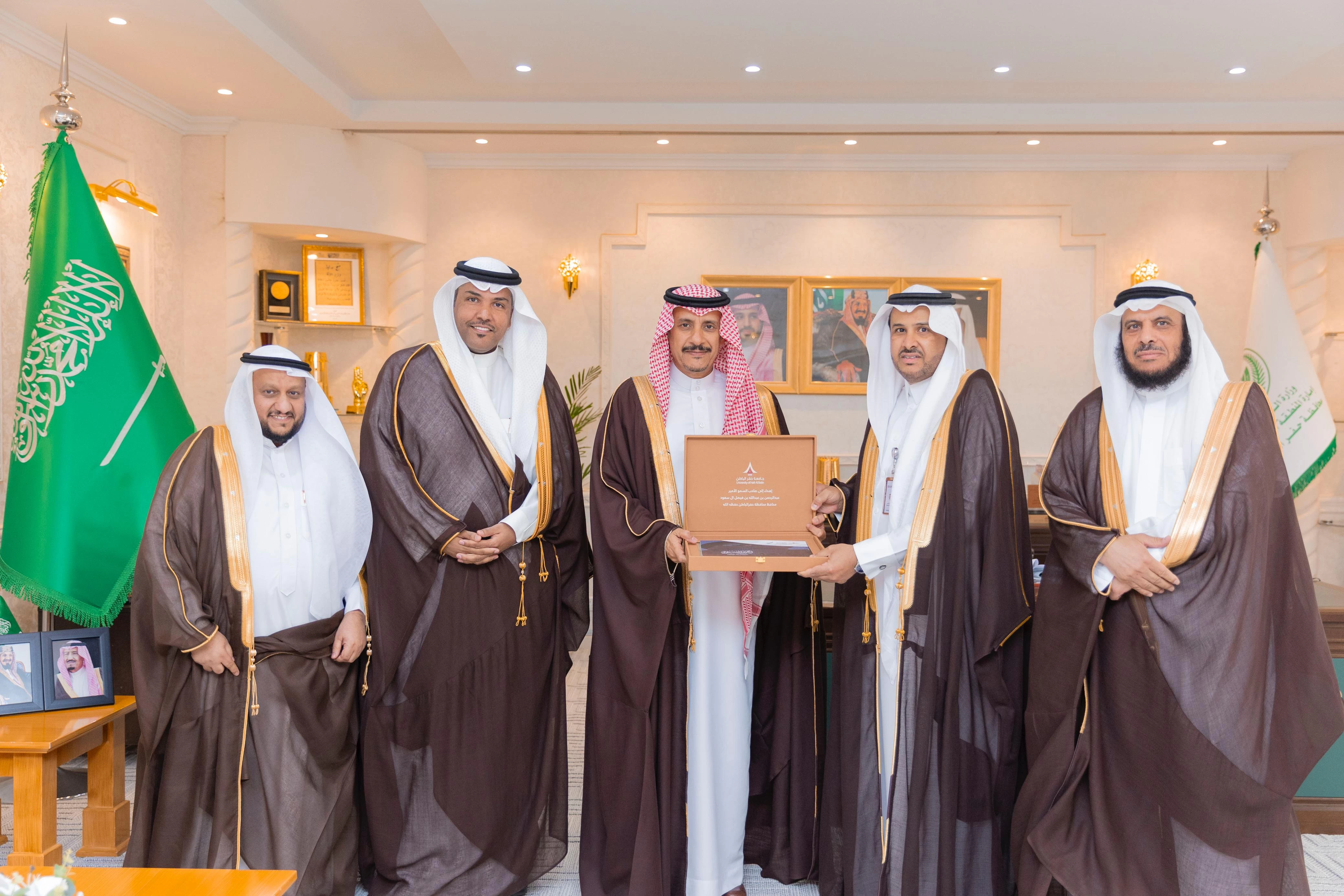 سمو محافظ حفر الباطن يستقبل رئيس جامعة حفر الباطن