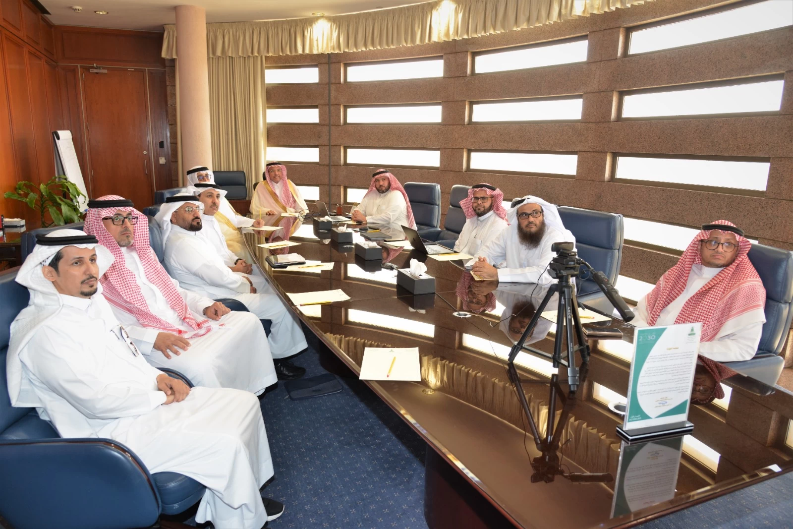 جامعة الملك عبدالعزيز تبحث تعزيز أوجه التعاون مع المؤسسة العامة لتحلية المياه المالحة