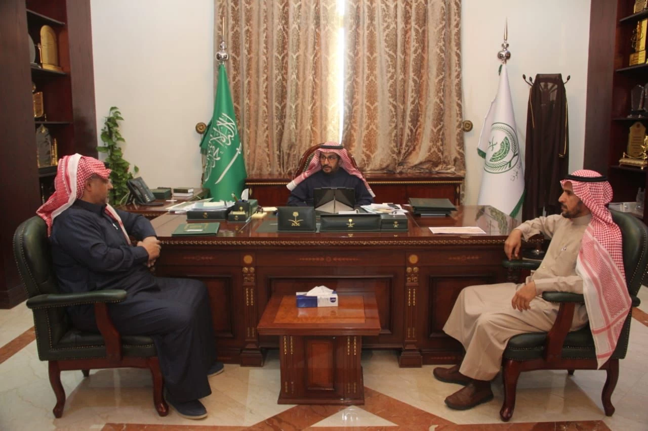 ‏محافظ القريات يلتقي مدير عام فرع وزارة البيئة والمياه والزراعة بمنطقة الجوف