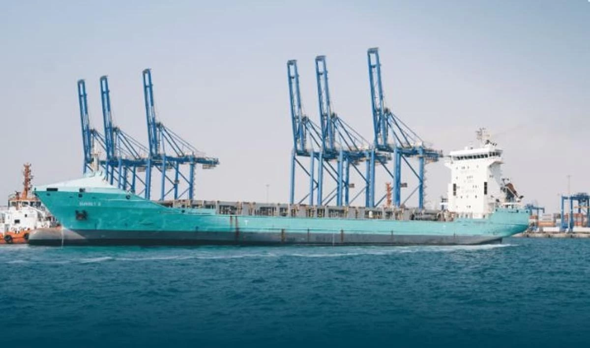 ميناء جدة يحتفي بوصول أول سفينة على الخط الملاحي السعودي " فُلك البحرية "