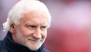 الاتحاد الألماني يعلن تجديد عقد مدير المنتخب الأول "رودي فولر"