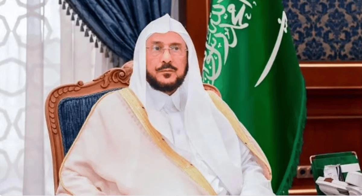 وزير الشؤون الإسلامية يوجه بعدم إقامة صلاة العيد بمصليات مكشوفة بمناطق هطول الأمطار 