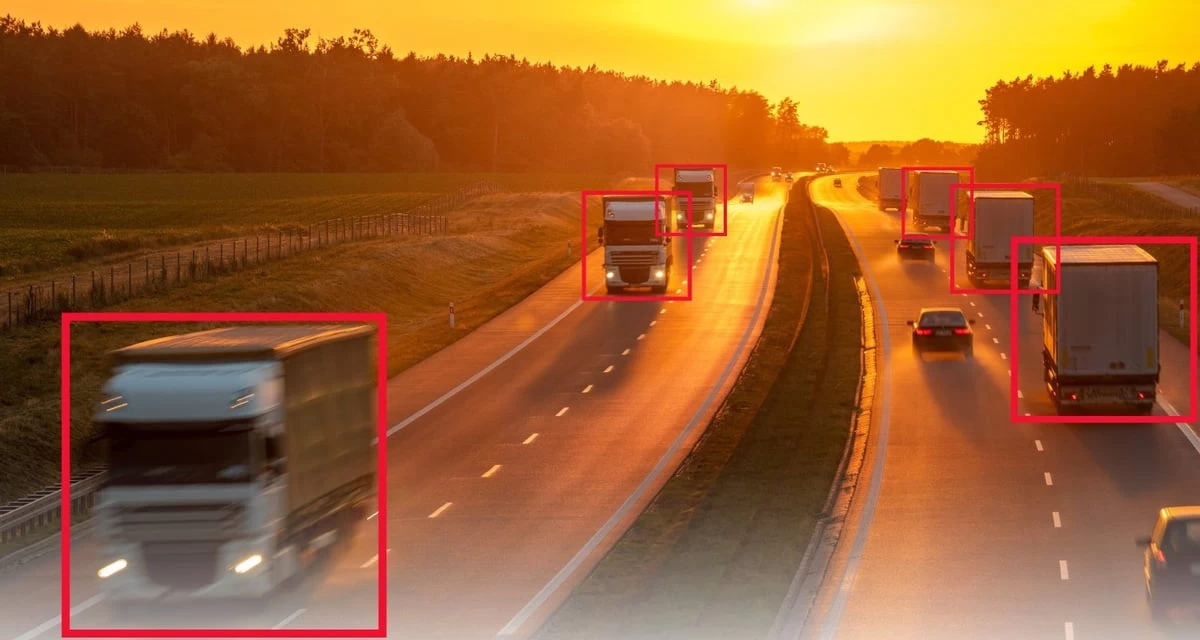 بدء تطبيق الرصد الآلي على مخالفات الشاحنات والحافلات