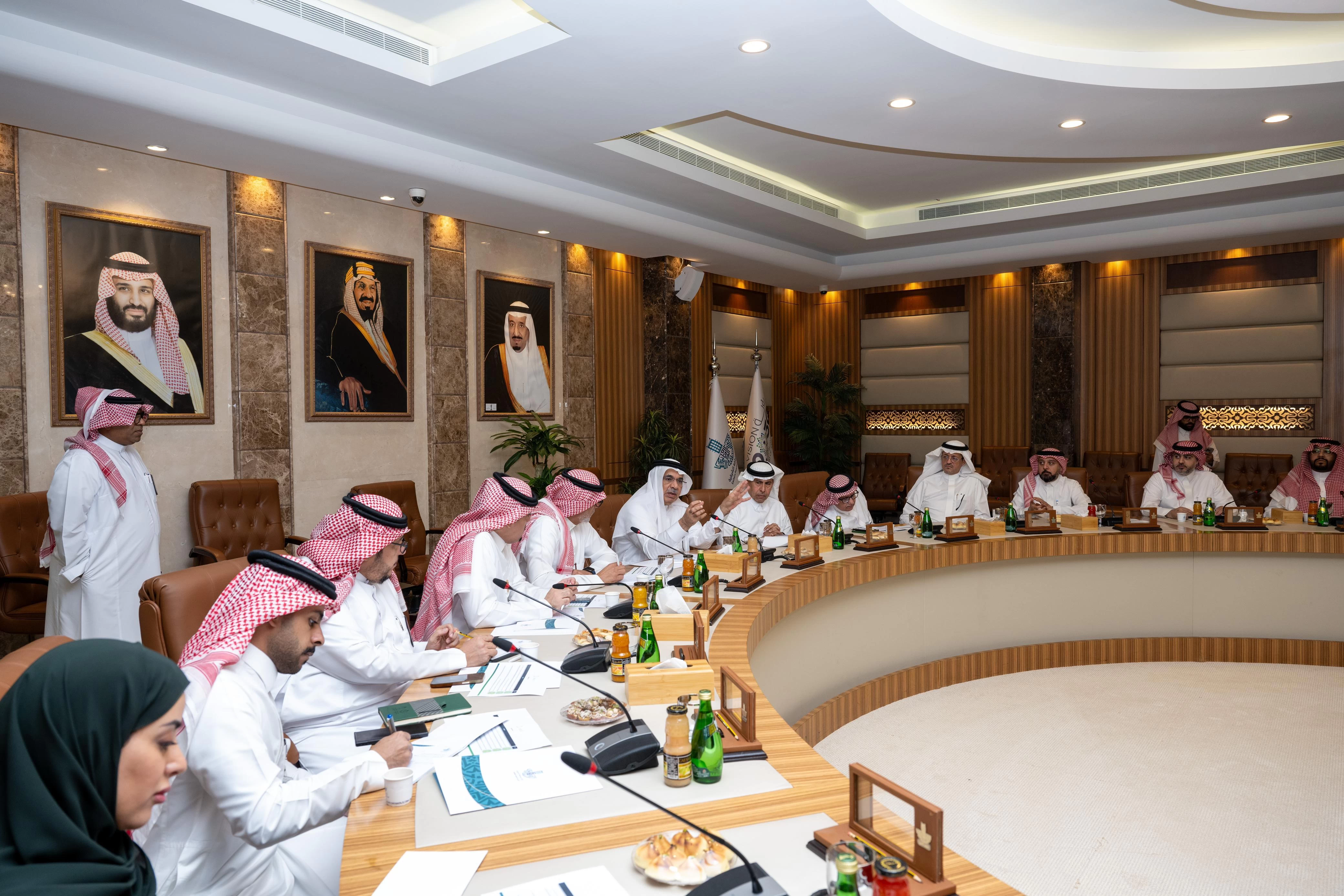 أمانة الشرقية وهيئة تطوير الشرقية يناقشان الجهود المشتركة لبرنامج البنية التحتية بالمنطقة