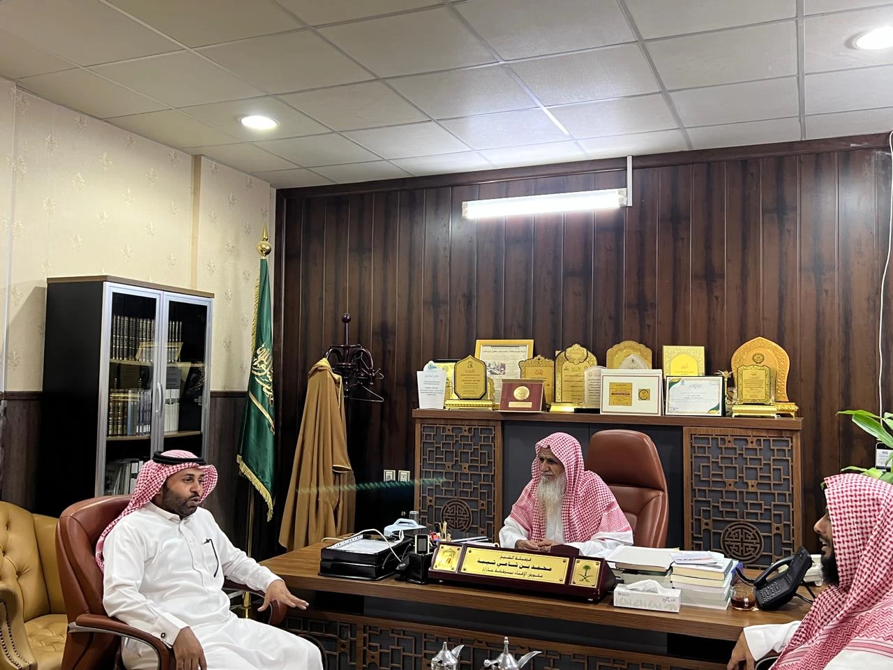 مفوض الإفتاء بجازان يستقبل المدير التنفيذي لجمعية البر الخيرية بمحافظة الدرب