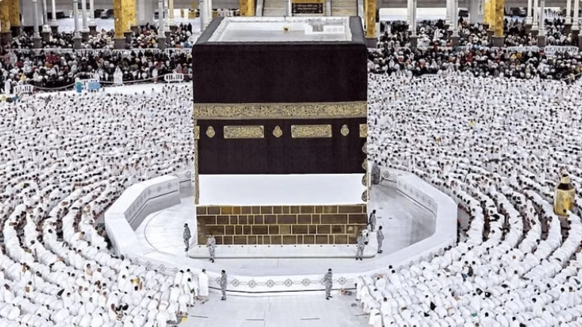 الحج : أداء العمرة يمكن من أي مكان بأي تأشيرة 