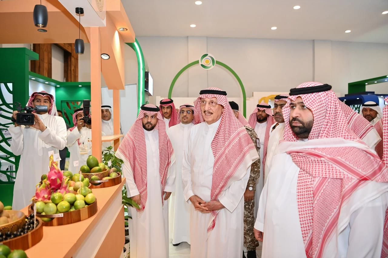 أمير جازان يُدشّن مهرجان المانجو والفواكه الاستوائية الـ20 بمحافظة صبيا