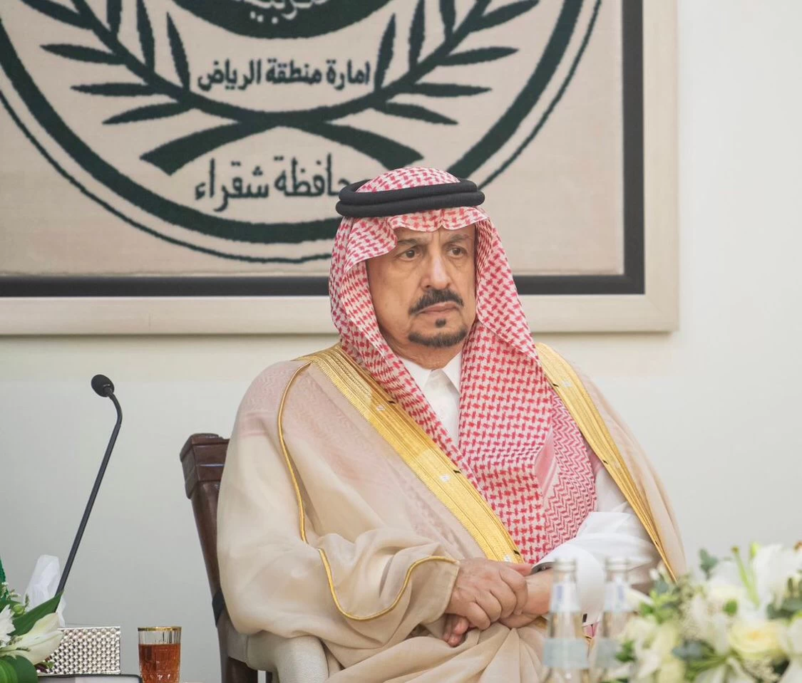 سمو أمير منطقة الرياض يستقبل رؤساء المراكز ومديري القطاعات الحكومية بمحافظة شقراء