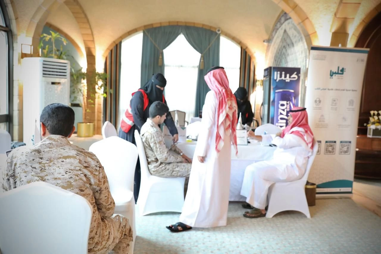 قلبي تقدم خدماتها ل 150 من منسوبي نادي ضباط القوات المسلحة وزواره