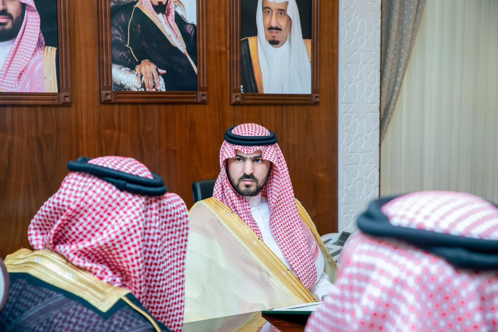 نائب أمير الشرقية يستقبل مدير عام هيئة التراث بالمنقطة