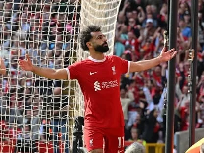 محمد صلاح يقود ليفربول للفوز على توتنهام