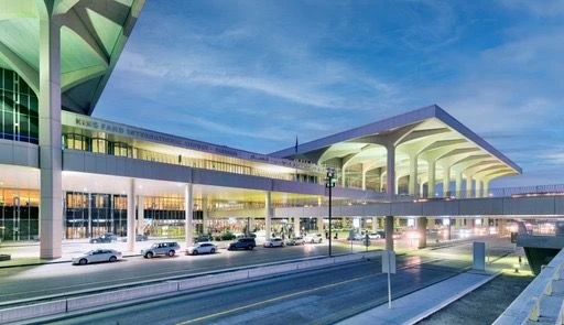 مطار الملك فهد الدولي بالدمام يحصل على أول ترخيص بيئي للتشغيل
