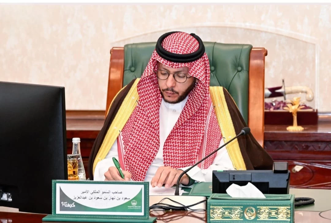 الأمير سعود بن نهار يرأس اجتماعًا لمناقشة آلية التعامل مع الباعة في المواقع السياحية 