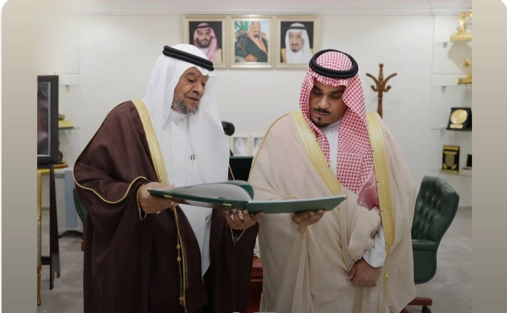 نائب أمير منطقة نجران يتسلّم التقرير السنوي لفرع الجمعية الوطنية للمتقاعدين بالمنطقة 