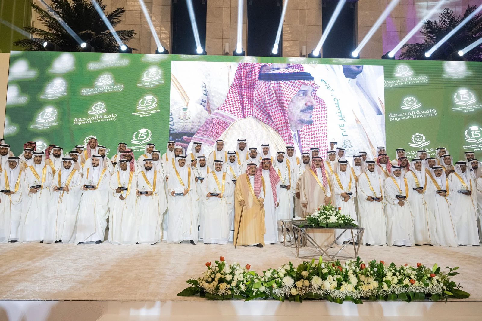 سمو أمير منطقة الرياض يرعى حفل تخريج الدفعة الـ 15 من طلاب جامعة المجمعة