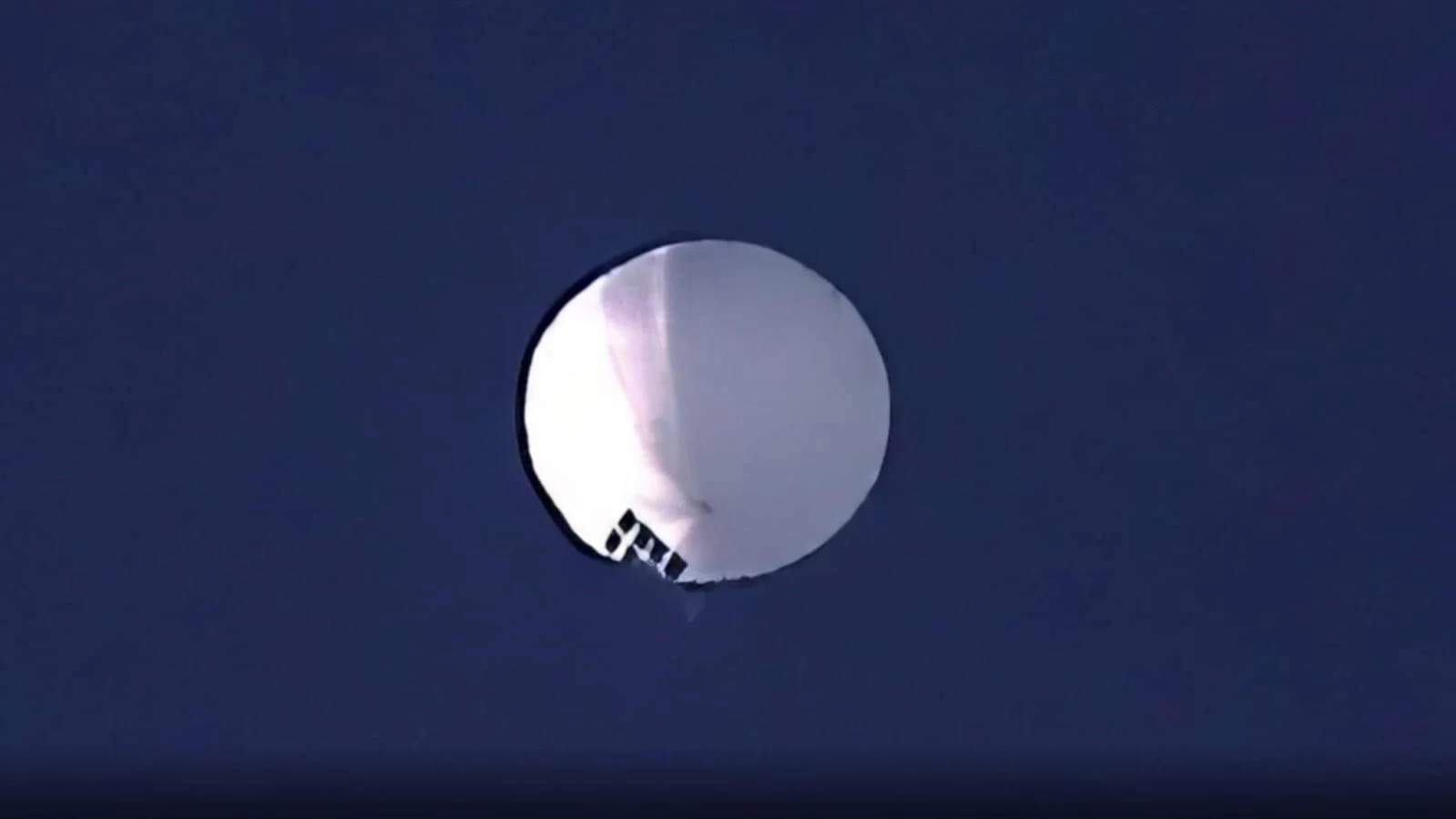 المنطاد يعود إلى الواجهة .. الولايات المتحدة تفرض قيوداً على شركات صينية بسبب واقعة التجسس 