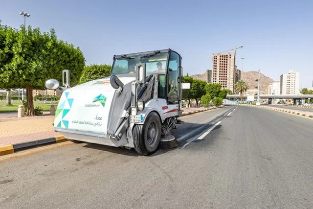 امانة العاصمة المقدسة تطلق حملة "شوارع بلا اتربة"