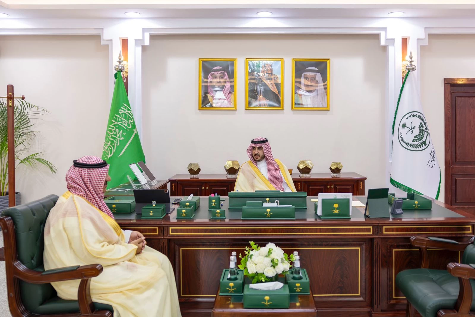 أمير منطقة الجوف يستقبل محافظ دومة الجندل