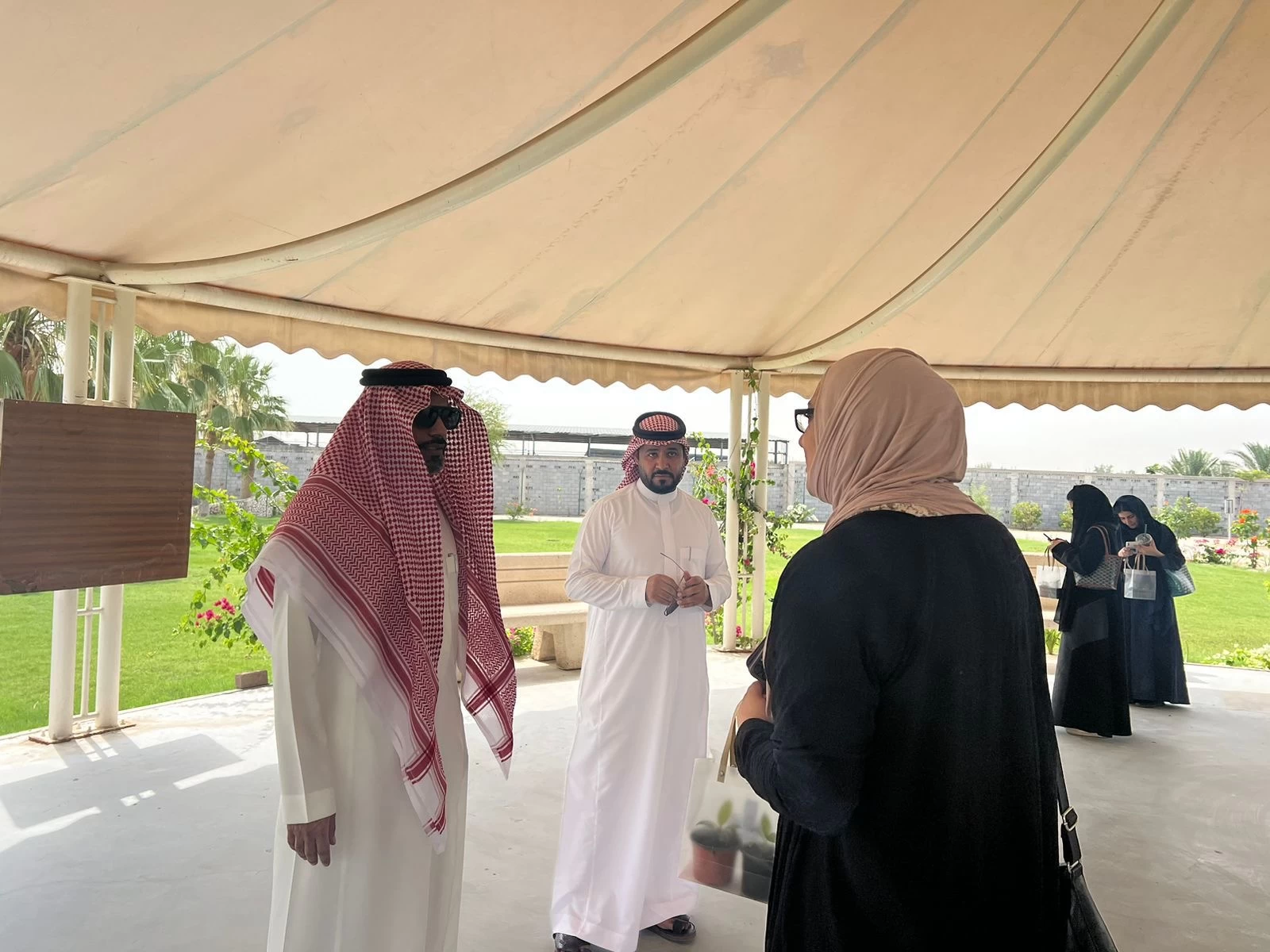 أمانة الشرقية تنفذ مبادرة بيئتي خضراء تزامنا مع اليوم العالمي للصحة النباتية