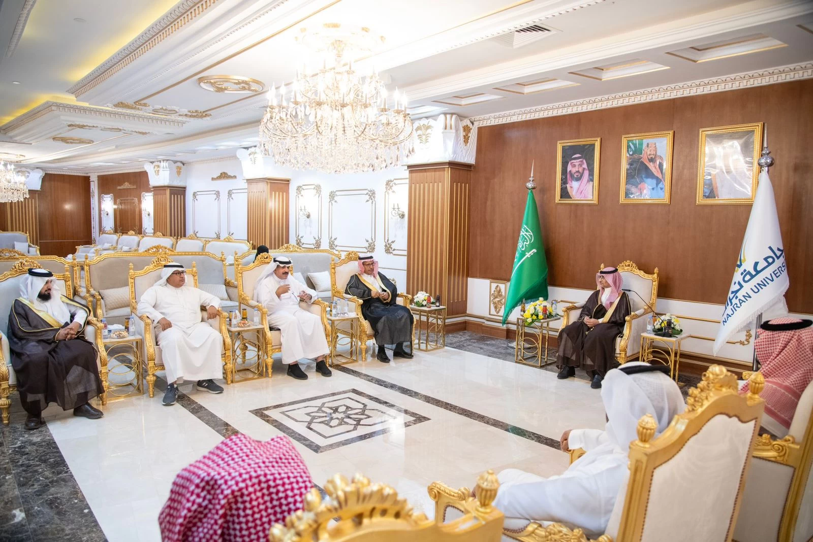 رئيس جامعة نجران يستقبل عدد من مدراء الجمعيات بالمنطقة 