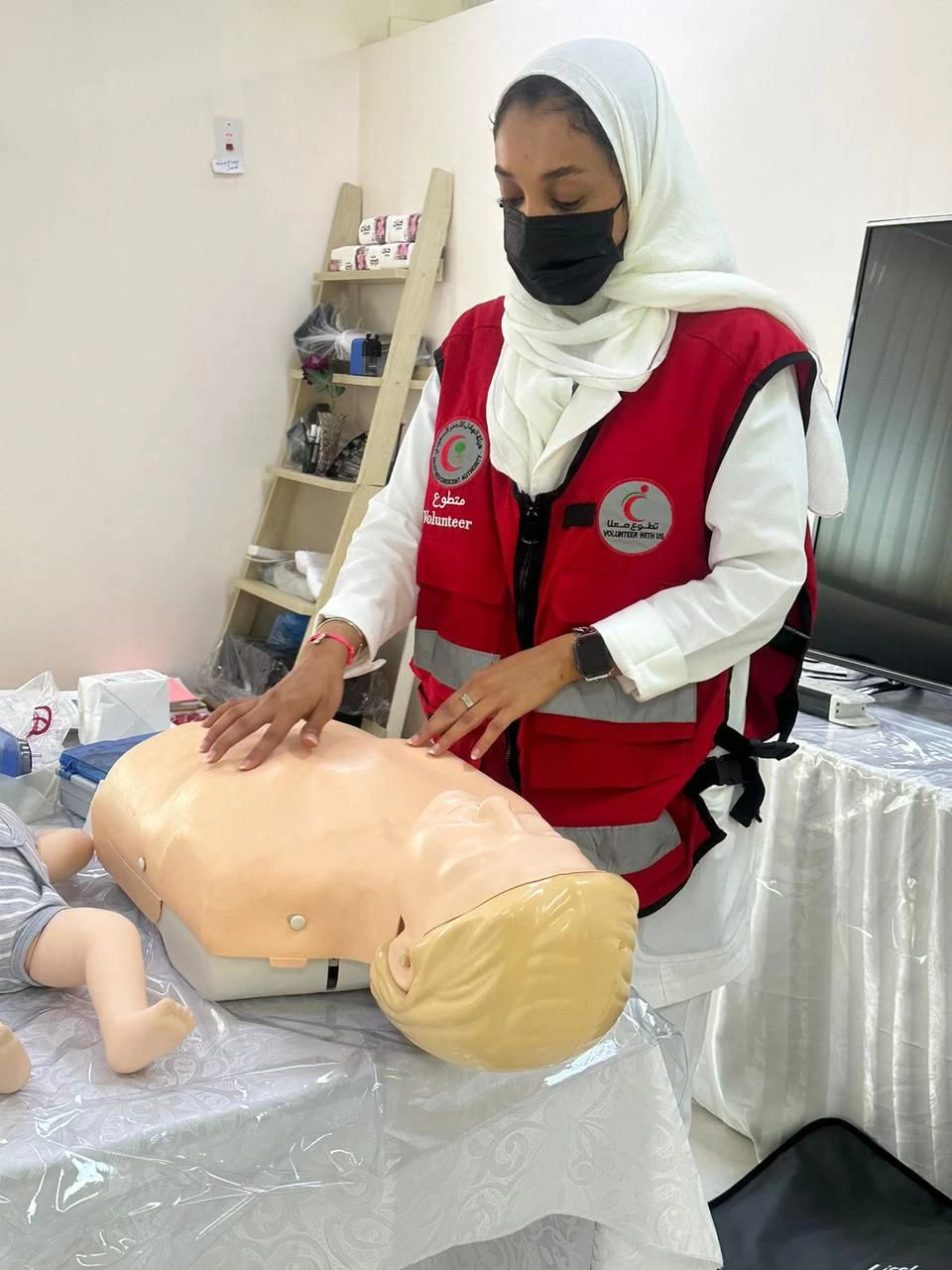 تعليم الباحة يدرب 102 موجهة صحية على الإسعافات الأولية بالمدارس.