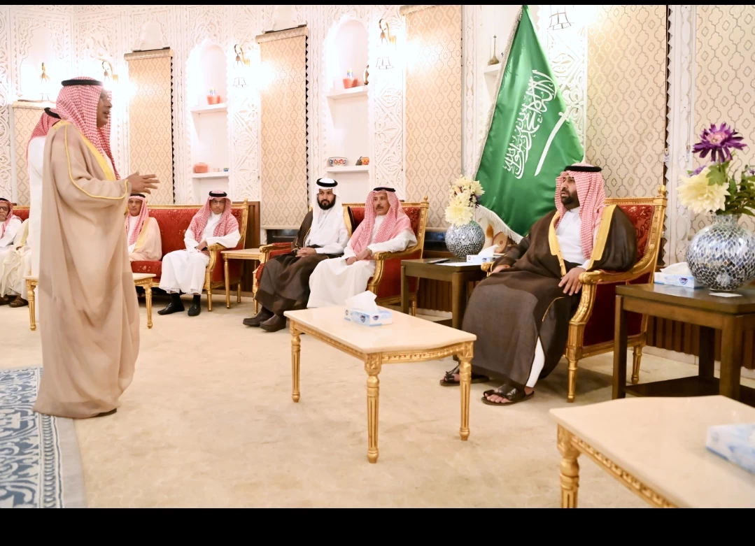 سموُّ نائبِ أميرِ منطقة جازان يزورُ فرسانَ ويلتقي مشائخَ وأهاليَ المحافظة