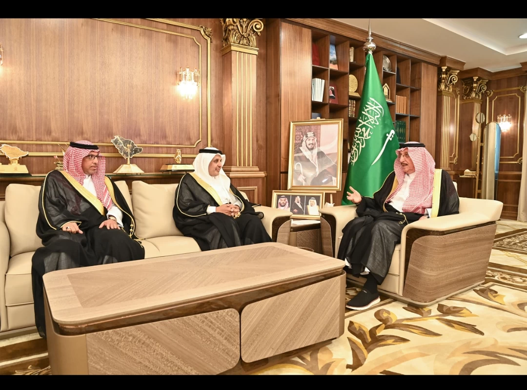 سمو الأمير محمد بن ناصر يرعى مراسم توقيع " إنشاء وتشغيل النقل العام بالحافلات في حاضرة جازان " بتكلفة 103 ملايين ريال