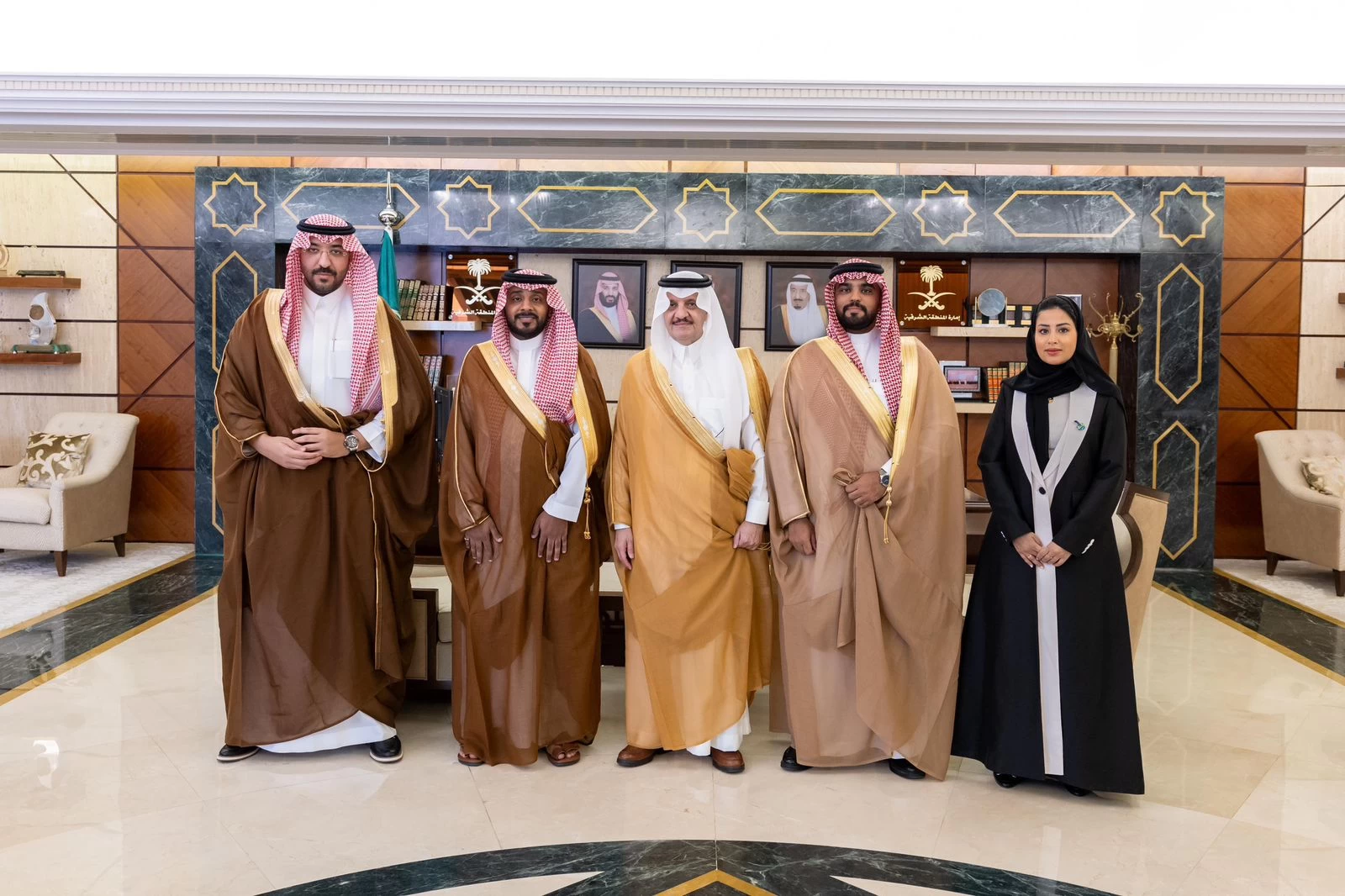 أمير الشرقية يستقبل أعضاء مجلس شباب المنطقة