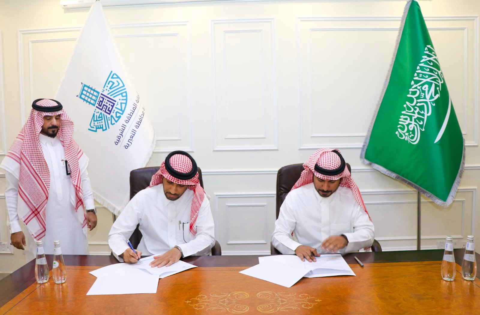 بلدية النعيرية ومستشفى النعيرية العام يوقعان اتفاقية تعاون مشترك