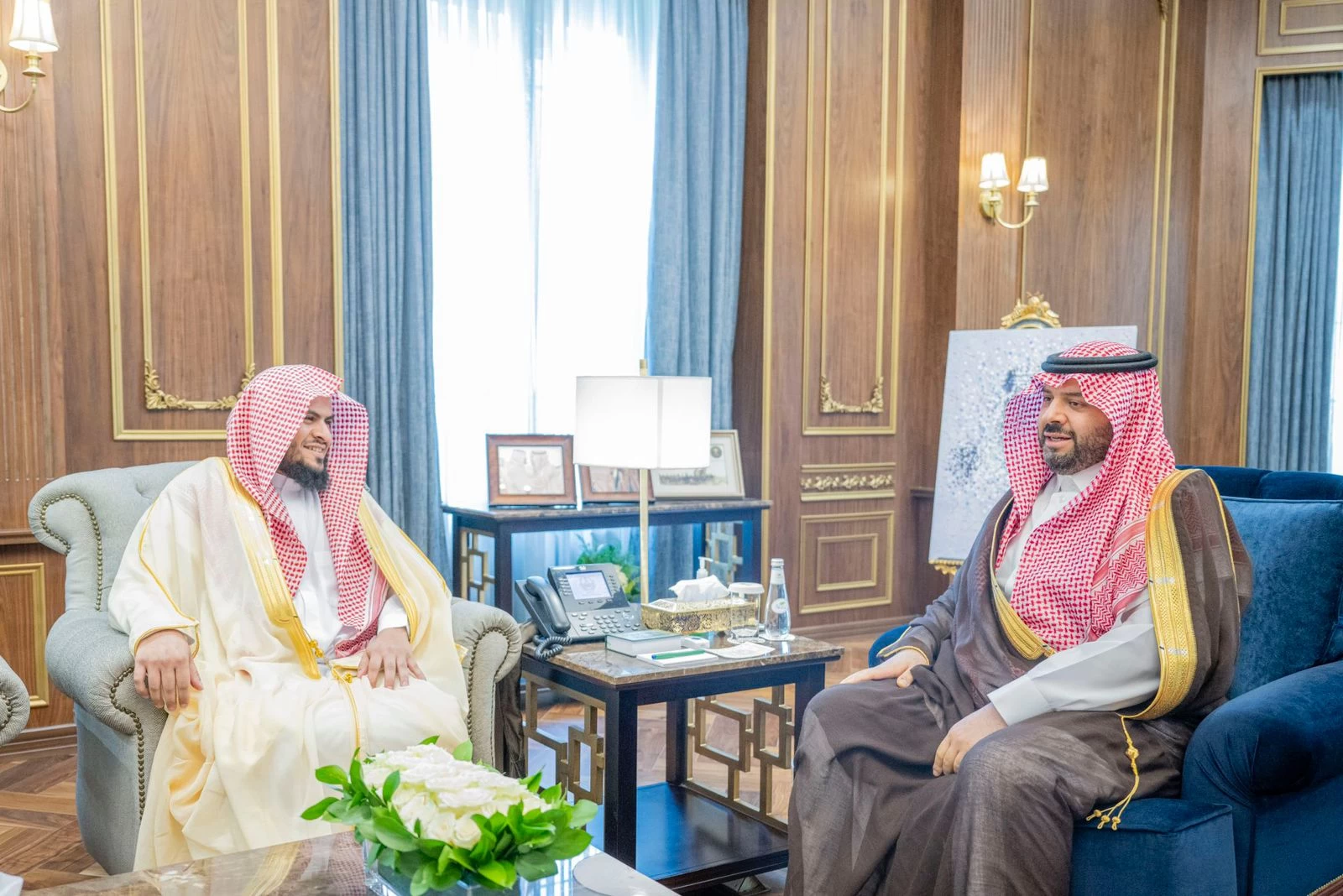 أمير الحدود الشمالية يستقبل رئيس كتابة العدل في المنطقة