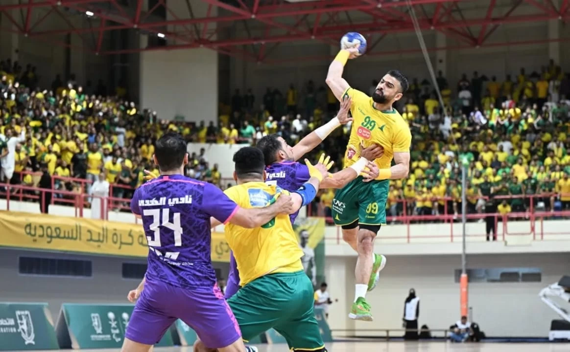 الخليج يهزم الهدى ويؤجل حسم لقب الدوري الممتاز