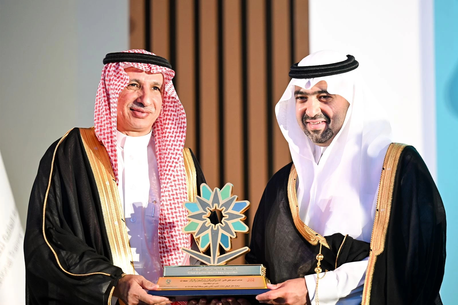 نائب أمير الشرقية يرعى حفل تخريج 61 طالبا وطالبة من أكاديمية "زادك"