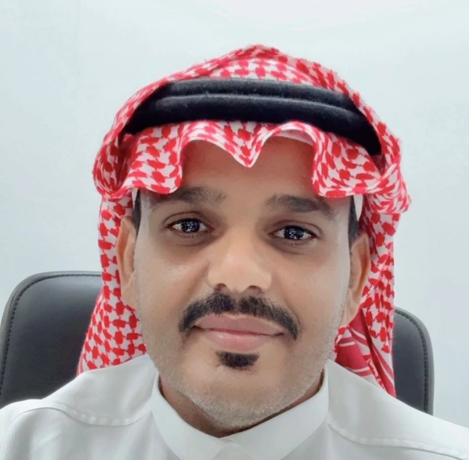 ترقية محمد العريبي إلى المرتبة السابعة مدير الإعلام والمشاركة المجتمعية في بلدية مركزالموسم