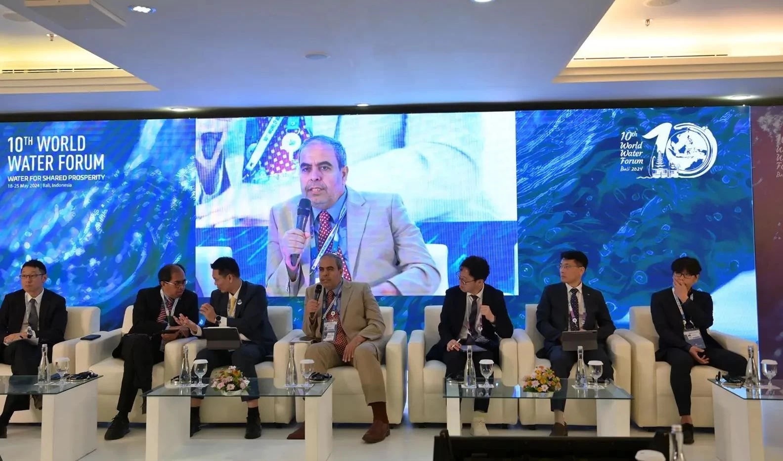 البيئة: المملكة تستهدف إنتاج 16.2 مليون م3 من المياه المحلاة يوميا