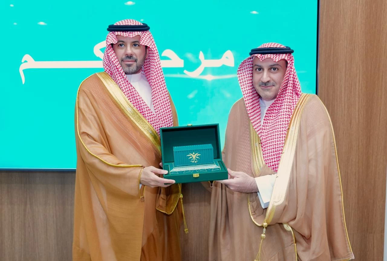 مدير عام صندوق تنمية الموارد البشرية يبحث تعزيز الشراكة مع الرئيس التنفيذي للأكاديمية السعودية اللوجستية 
