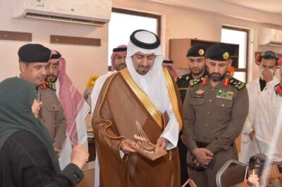 محافظ القطيف يزور بيت الحرفيين.. ويطّلع على البرامج التدريبية لهيئة التراث