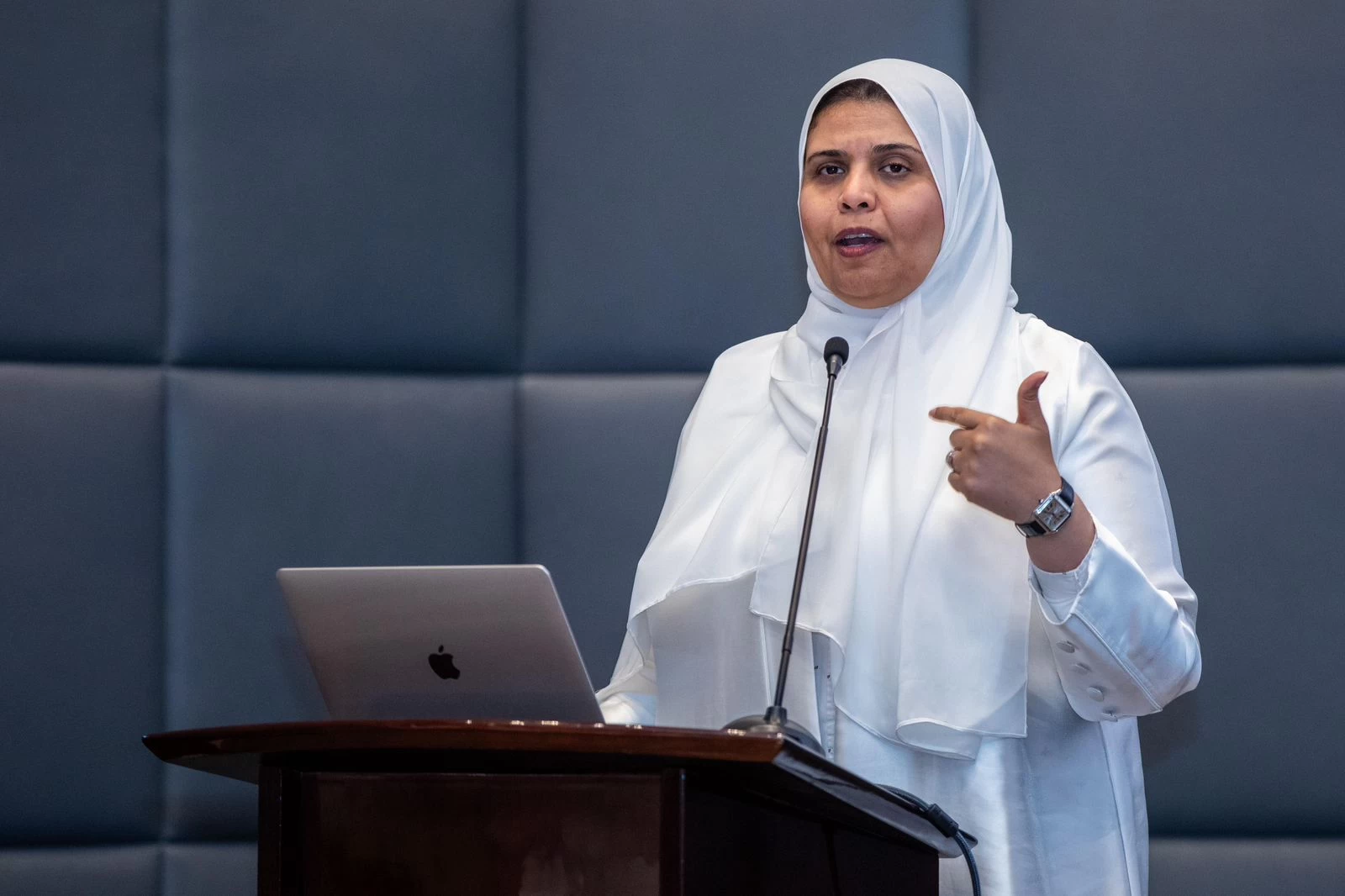 استشارية نساء : ١٧٪؜ من رجال العالم يعانون من تأخر الإنجاب والخلايا الجذعية والذكاء الاصطناعي حلول جديدة 