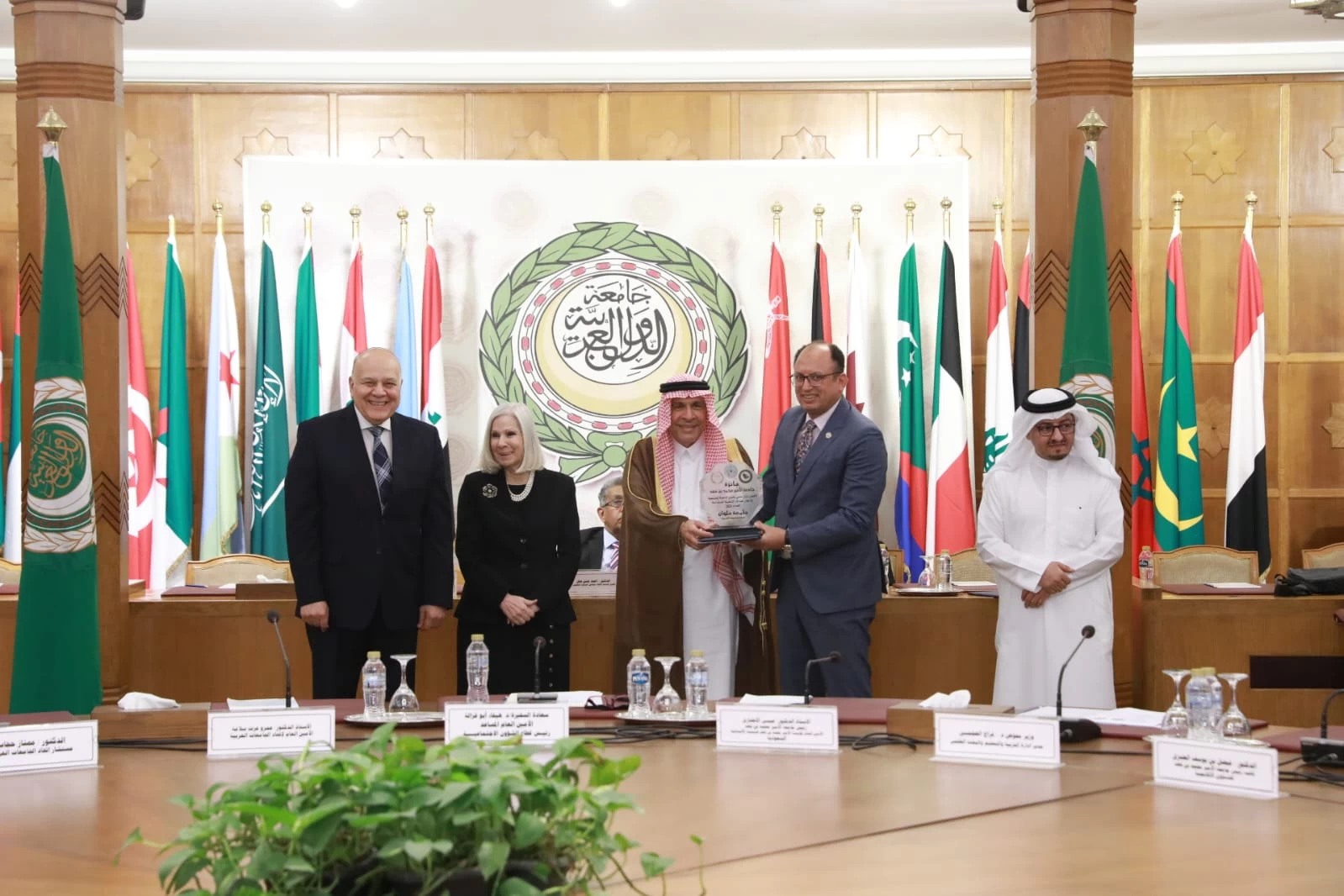 جائزة جامعة الأمير محمد بن فهد تحتفل بتسليم جوائز الفائزين وجامعة القصيم تحصد جائزة البحث العلمي  