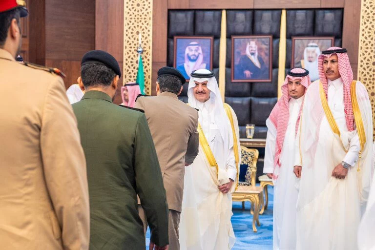 أمير الشرقية يستقبل المهنئين بمناسبة عيد الأضحى المبارك