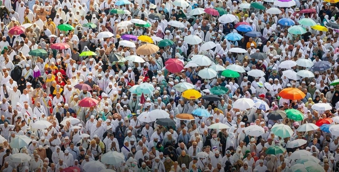 الحجيج المتعجلون يؤدون طواف الوداع وسط استعدادات مكثفة بالمسجد الحرام