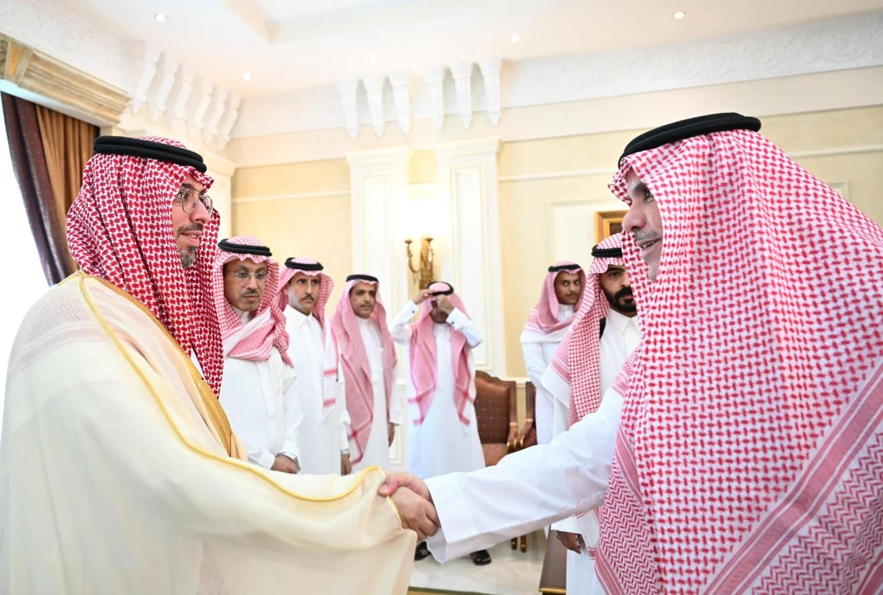 محافظ جدة يستقبل المهنئين بعيد الأضحى المبارك