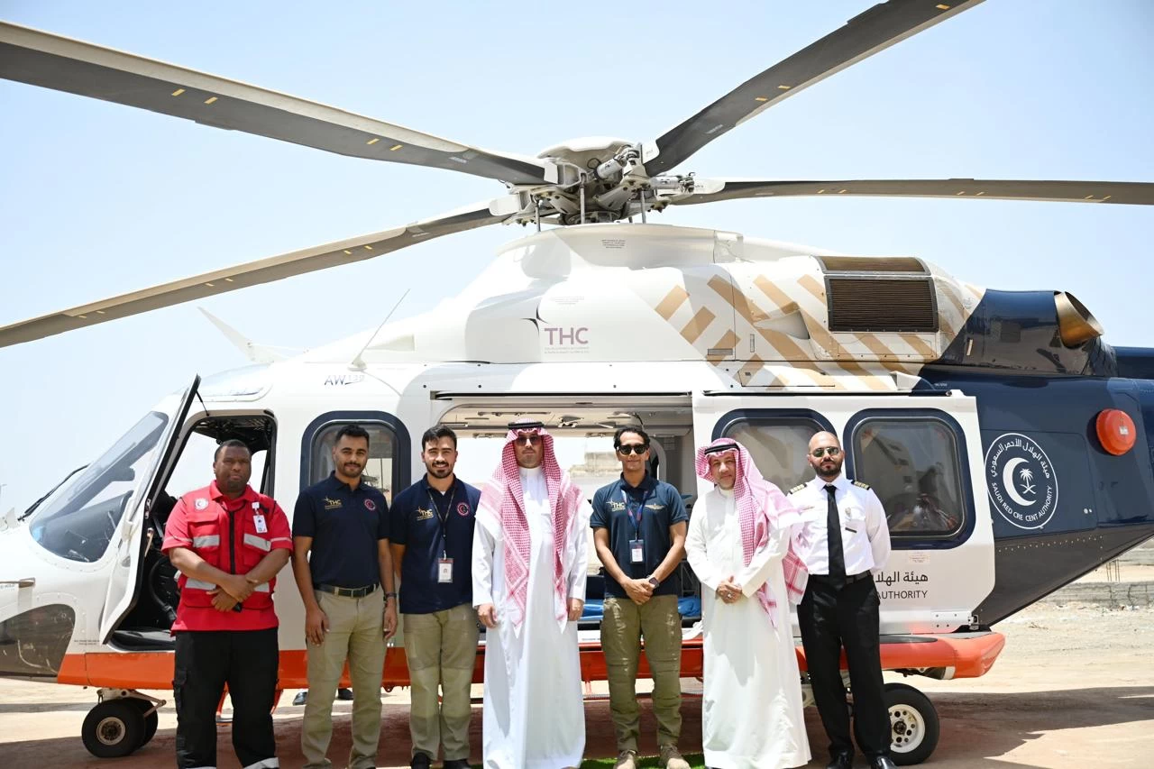 مُحَافظَ جدة يَزُور الإدارة العامة لهيئة الهلال الأحمر السعودي ومركز التدريب