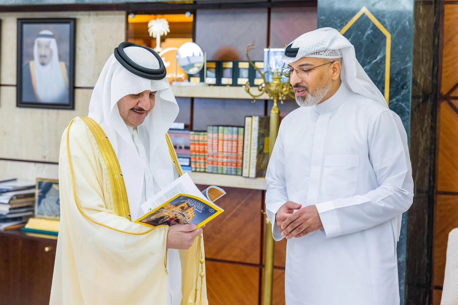 أمير الشرقية يهنئ “الشيخ” بمناسبة حصوله على المركز الأول في التصوير بجائزة خليفة الدولي