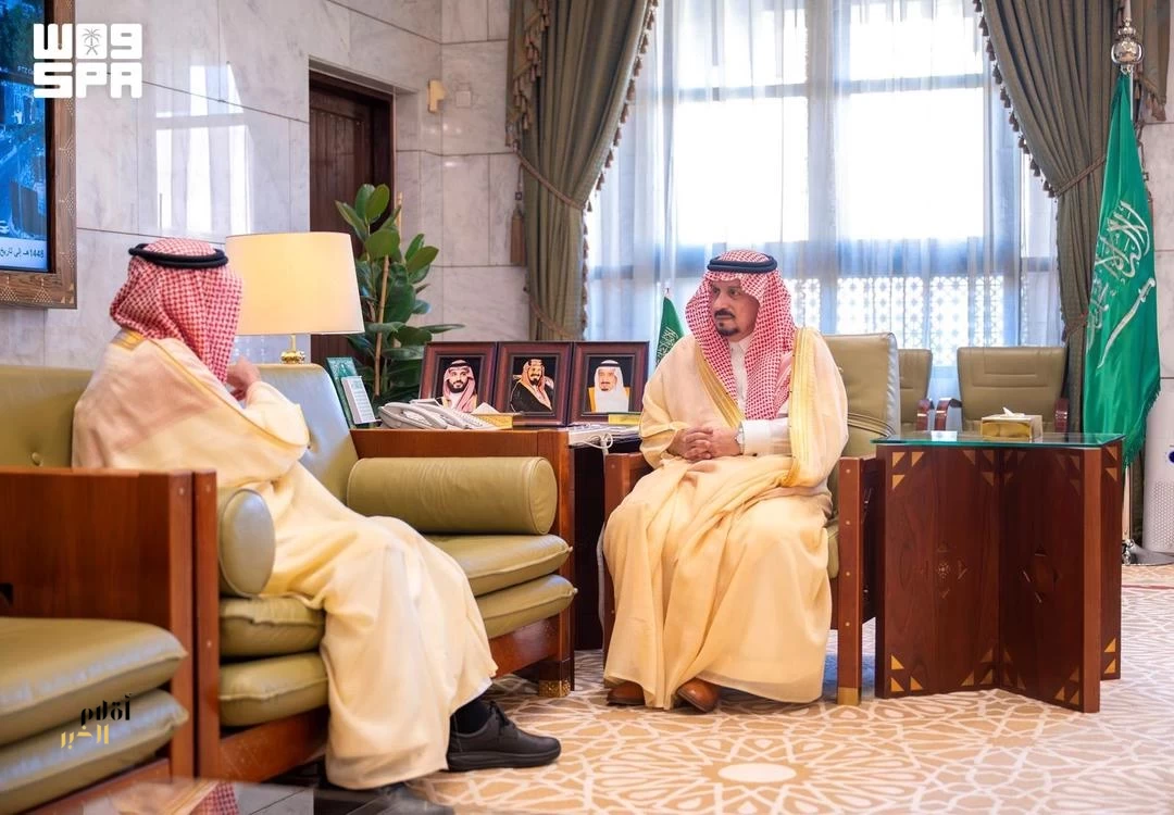 أمير منطقة الرياض يستقبل المهندس السلطان