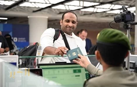 الجوازات تواصل استقبال ضيوف الرحمن القادمين لأداء العمرة