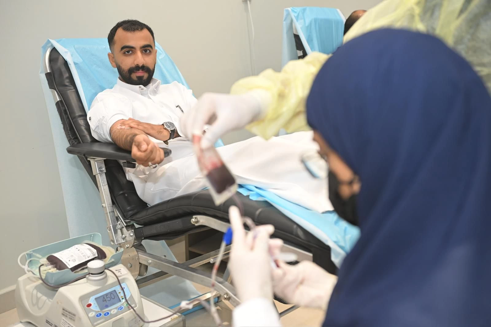 الختام اليوم السبت .. 260 متبرع في حملة بر النجاح 