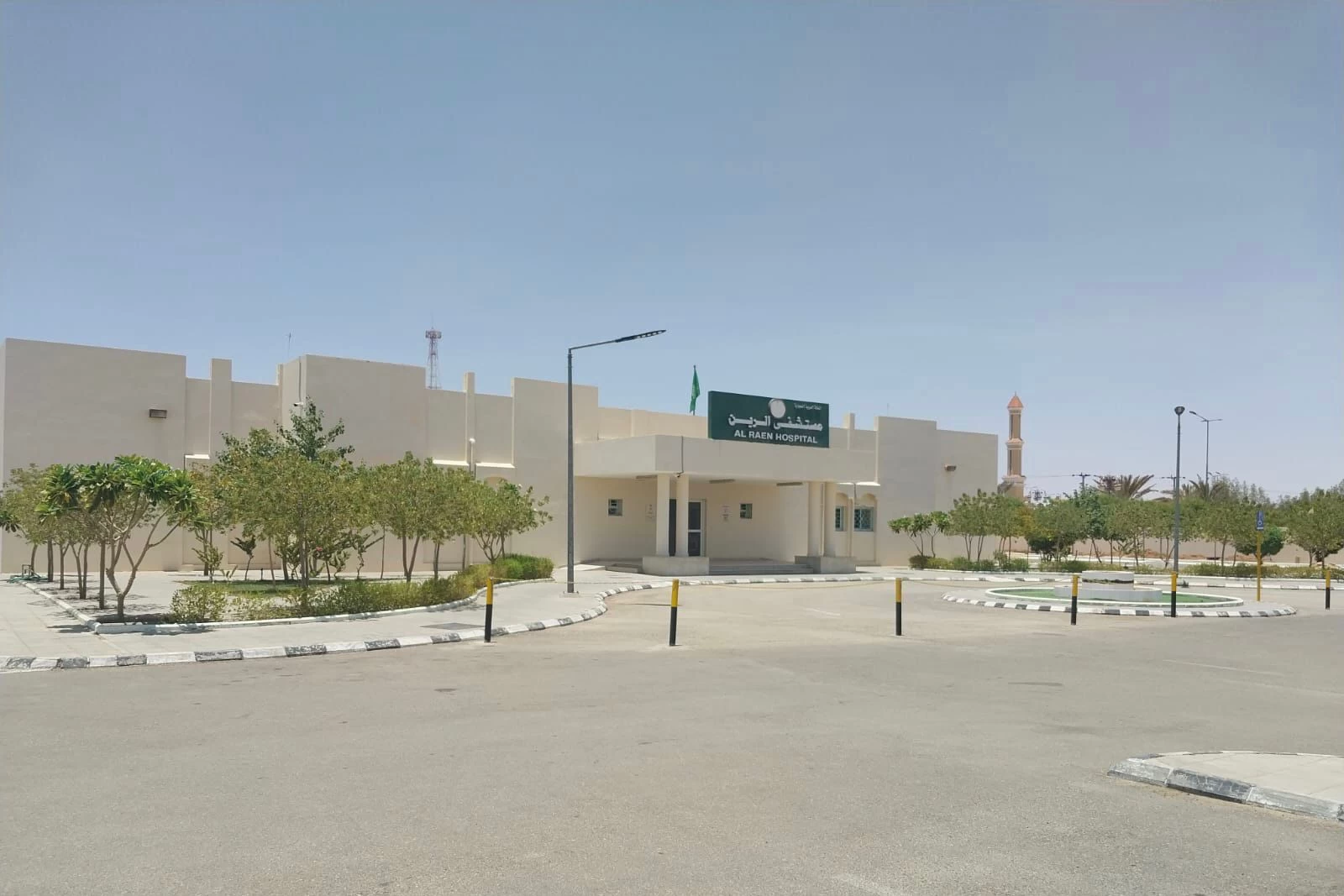 مستشفى الرين يستقبل 23 مصابًا إثر حادث مروري مروع على طريق بيشة